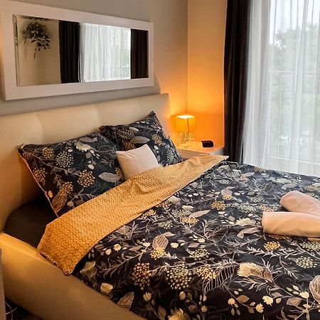Cracow Stay Premium Apartments Free Parking - 3 X Room - 3 X Aircondition คราคูฟ ภายนอก รูปภาพ