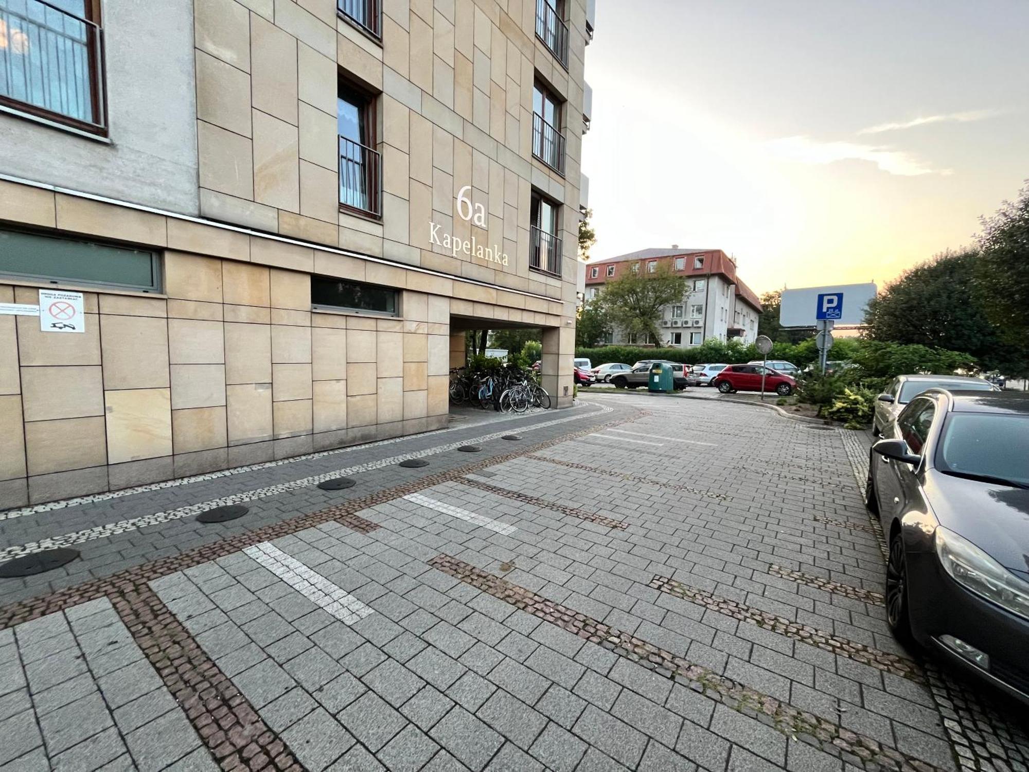 Cracow Stay Premium Apartments Free Parking - 3 X Room - 3 X Aircondition คราคูฟ ภายนอก รูปภาพ