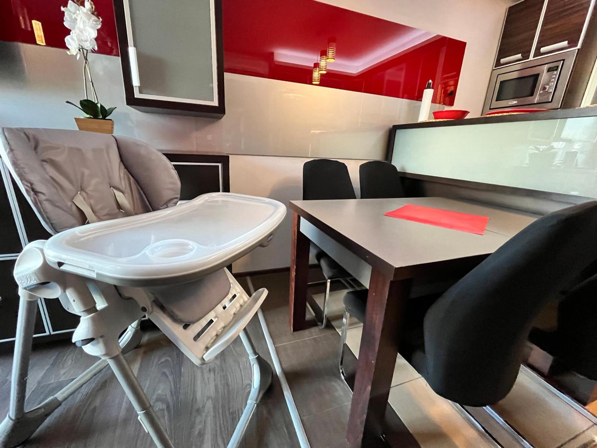 Cracow Stay Premium Apartments Free Parking - 3 X Room - 3 X Aircondition คราคูฟ ภายนอก รูปภาพ